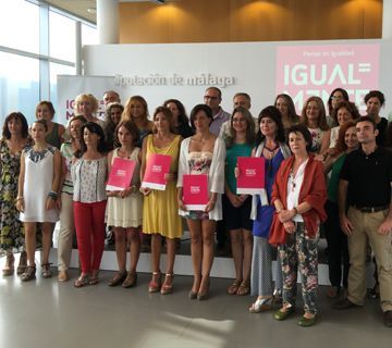Cerca de 120 asociaciones de mujeres implementarán las políticas de igualdad