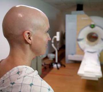 La Asociación Española Contra el Cáncer de Málaga se presenta en Nerja