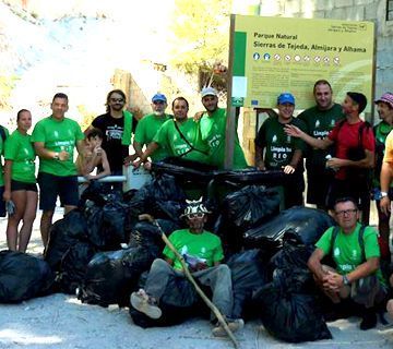 Recogidos más de 400 kg de residuos en la VI Excursión Limpieza Río Chillar