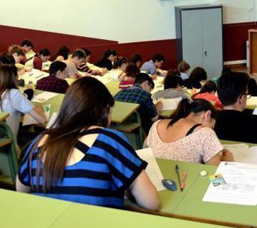 Los suspensos en selectividad podrán repetirla en 2017 y 2018