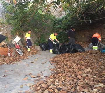 Retiran dos toneladas de basura y levantan varios asentamientos
