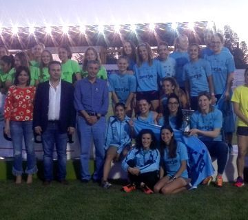 El Cueva de Nerja-Uma campeón de Andalucía absoluto por equipos