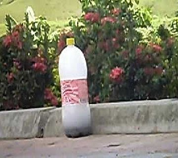La Policía advierte del bulo de la botella de agua