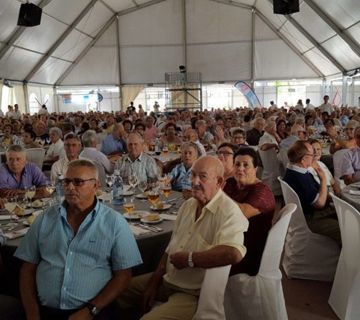Anuncian el reparto de tickets para la comida de la tercera edad en la feria