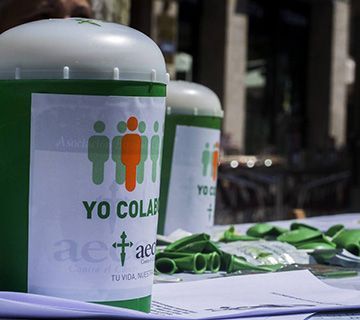 Cuestación de la Asociación Española Contra el Cáncer de Nerja