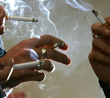 Sanidad estudia ampliar los espacios libres de humo de tabaco