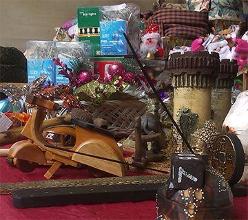 El mercadillo navideño se traslada al Balcón de Europa