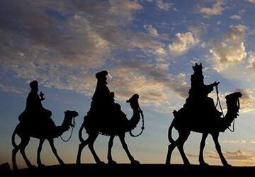Una lluvia de peluches abrirá la cabalgata de los Reyes Magos