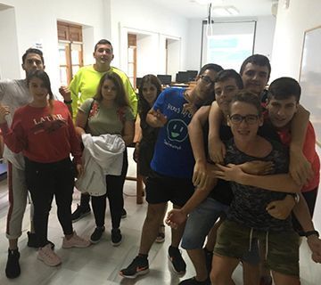 Entregan los diplomas del taller «Saca tu talento a escena»