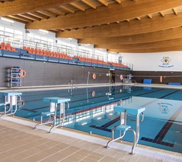 Aprobado el proyecto para arreglar la cubierta de la piscina municipal