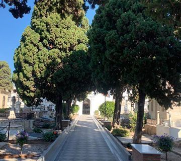 El cementerio estará abierto desde las 8:30 de la mañana