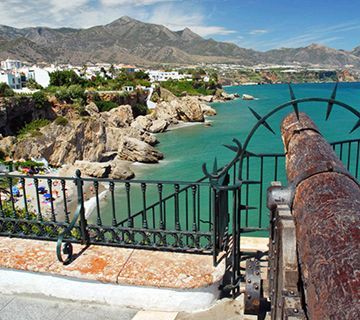 La Junta pone a disposición del Ministerio dos hoteles-refugio