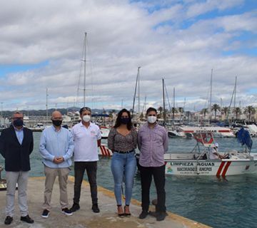 Retiran 16.800 kilos de residuos del litoral nerjeño