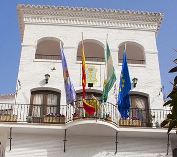 El Ayuntamiento aprueba 20 contrataciones