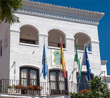 Nerja contratará dos orientadores para el programa Andalucía Orienta