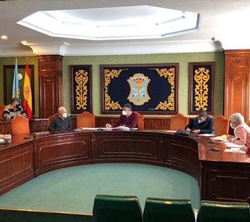 Ayuntamiento y Apcun retoman el convenio para mejorar las urbanizaciones