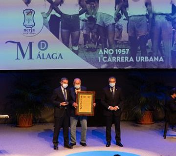 El Club Nerja de Atletismo recibe el galardón «M de Málaga»