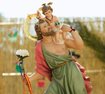 La barriada de Los Poetas celebra San Cristóbal