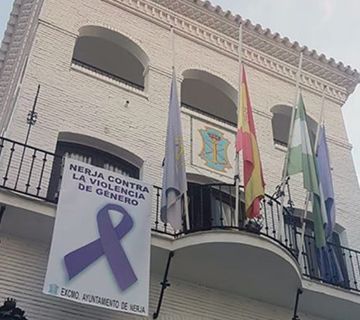 Nerja conmemora el Día Internacional contra la Violencia de Género