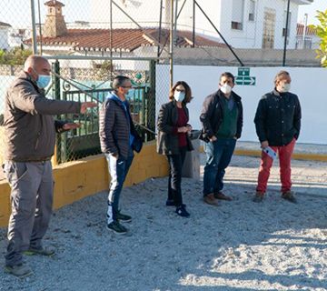 Obras de mejora en el del patio del Colegio Narixa