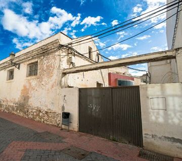 El Ayuntamiento adquiere la parcela del antiguo molino de C/ Ánimas