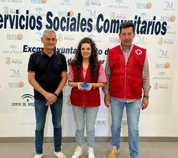Cruz Roja entrega tarjetas monedero