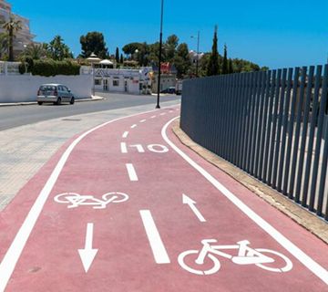 El carril bici hasta el Pabellón Cubierto ya está operativo