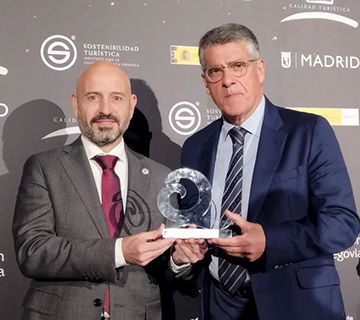 La Fundación Cueva de Nerja recibe el «Premio Nacional Q»