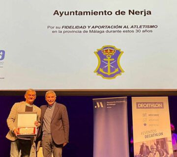 Diputación reconoce a Nerja su aportación al atletismo