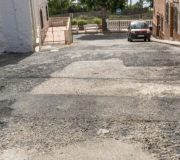 Reurbanización de las calles Cantarero y Cristo en Maro