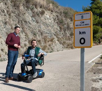 Nueva señalización vial en el Río de la Miel y Cantarriján