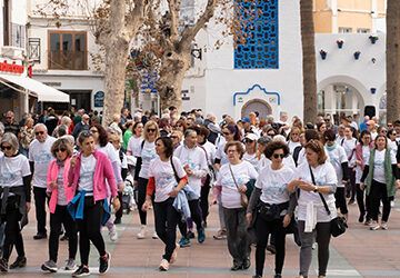 Más de 600 personas caminan por la igualdad