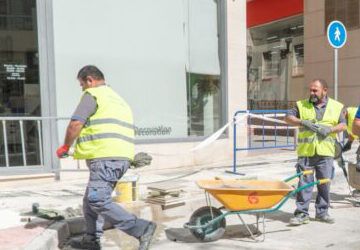Mejoras en el acerado de calle Chaparil