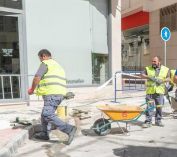 Mejoras en el acerado de calle Chaparil