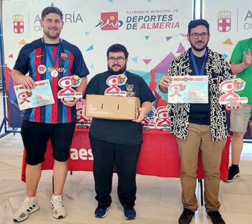 El nerjeño Fernando Sáez plata en el «IndalOpen 2023»