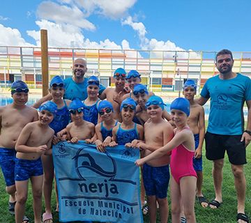 La escuela de natación cierra la temporada de invierno