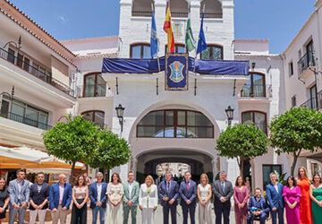 Los grupos políticos nombran a sus portavoces