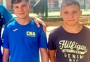 Excelentes resultados para los nadadores nerjeños
