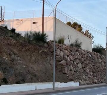 Abastecimiento de agua en zonas de Castillo Alto
