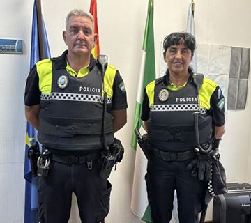 Felicitación a agentes de la Policía Local y Guardia Civil