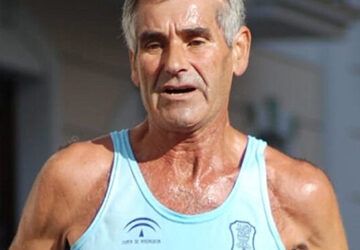 La puerta Maratón de la Ciudad Deportiva se denomina Paco Gallardo