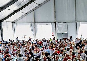 Los vales de comida para mayores estarán disponibles este jueves