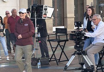 Tosca Musk, hermana de Elon Musk, rueda en Nerja su nueva película