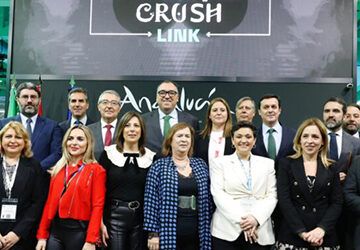 Nerja se promociona en la feria ITB de Berlín