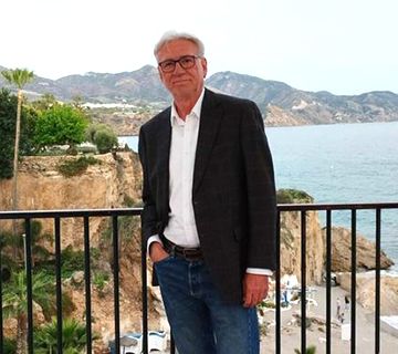 Eduardo Rubio, nuevo presidente de la sede de AECC en Nerja