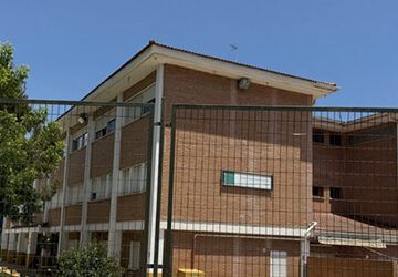 La Junta confirma una línea de tres años para el colegio Narixa