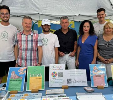 Nerja impulsa una campaña de sensibilización ambiental en las playas