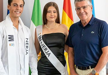 El alcalde recibe a los candidatos para Miss y Mister Provincia de Málaga