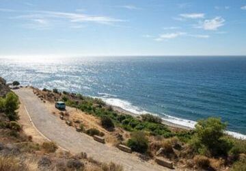 Nerja pide la cesión de varias vías de servicio de la antigua CN-340