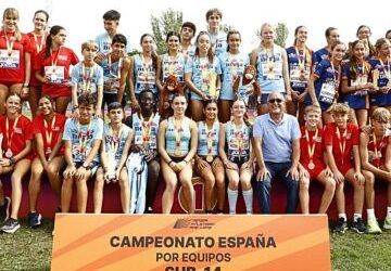 El equipo femenino sub14, campeón de España